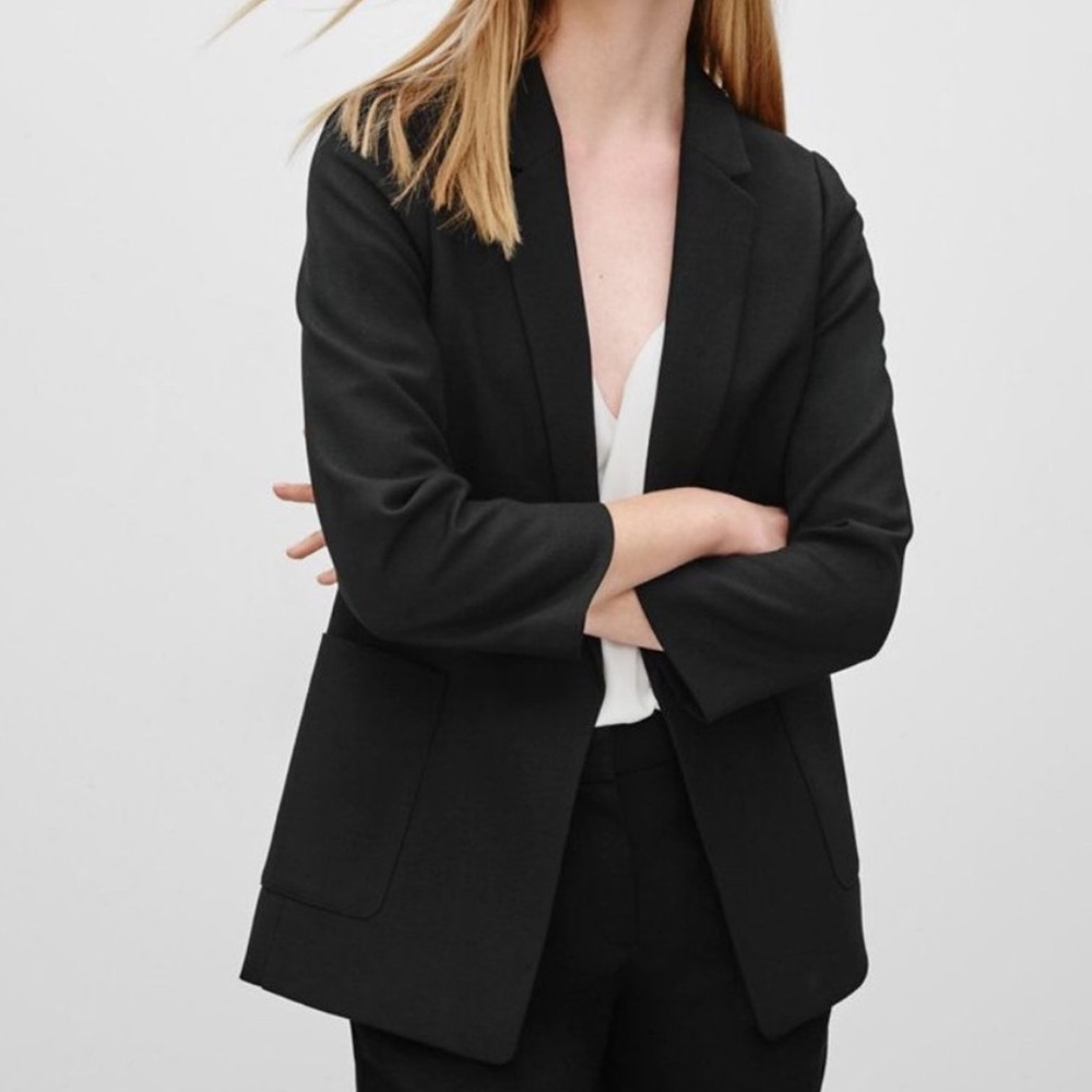 Aritzia Babaton Stanford blazer 4 black patch pockets timeless old money